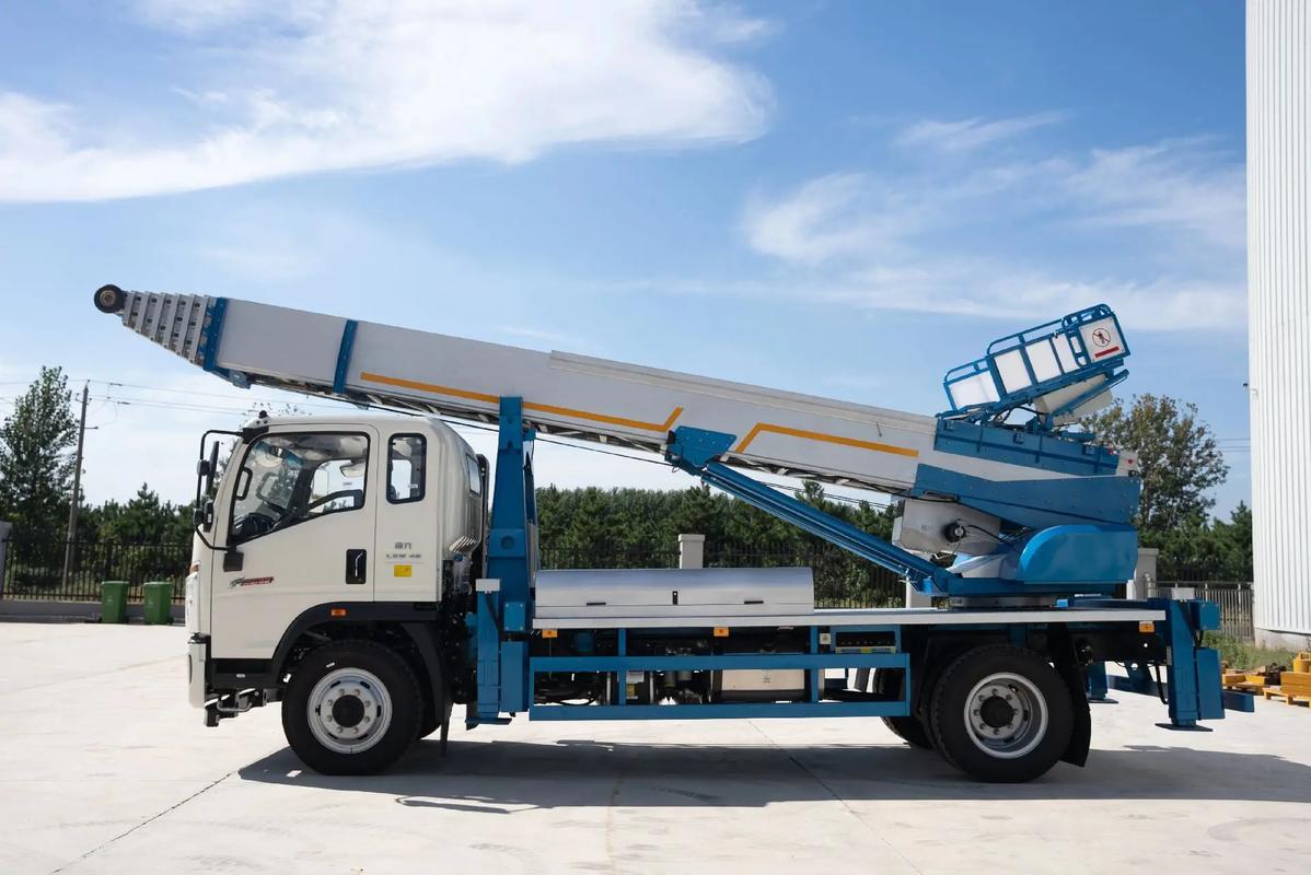 徐水县云梯上料车租赁费用